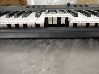 - Alesis teclado piano eléctrico principiantes