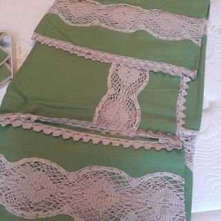 Tovaglia e runner corredo con pizzo