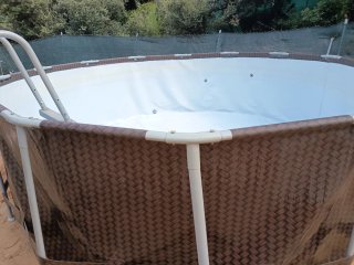 Piscina 4.27x122 + Escalera + Depuradora