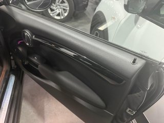 MINI Cabrio 2024