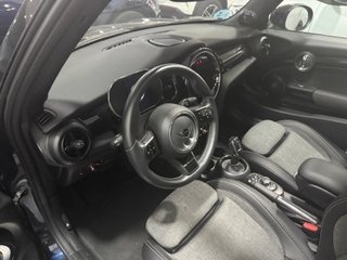 MINI Cabrio 2024