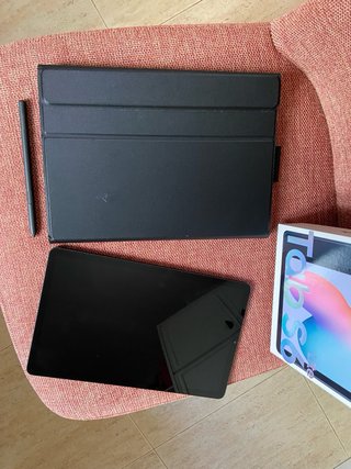 Samsung Galaxy Tab S6 Lite + Teclado + S Pen