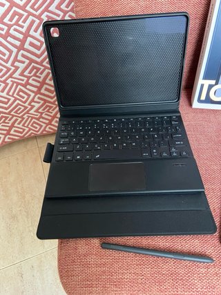 Samsung Galaxy Tab S6 Lite + Teclado + S Pen