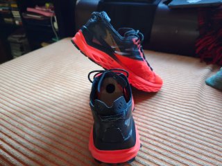 Zapatillas Altra Talla 41 Rojas y Negras