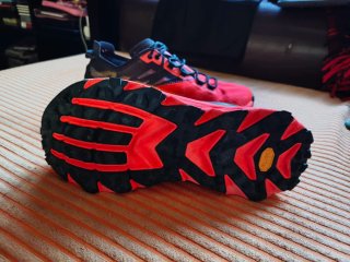 Zapatillas Altra Talla 41 Rojas y Negras
