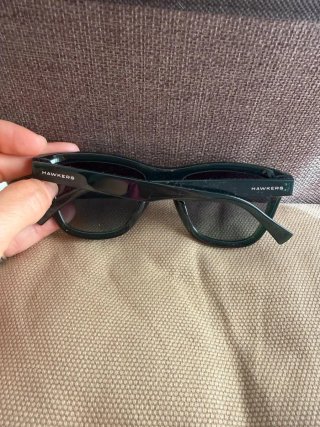 Gafas de sol Hawkers negras y verdes