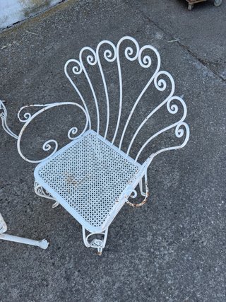 Tavolo e 4 sedie da giardino