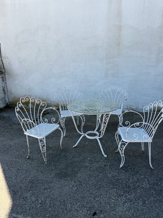 Tavolo e 4 sedie da giardino