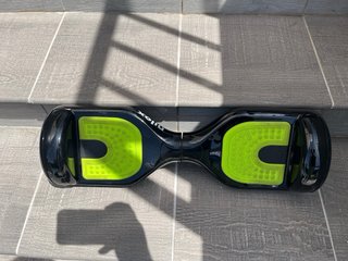 Hoverboard negro con funda