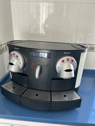 Cafetera Nespresso Gemini 200 Profesional