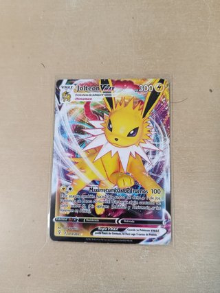 Cartas Pokémon VMAX y V