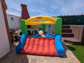 Castillo Hinchable Little TikesSaltador Hinchable