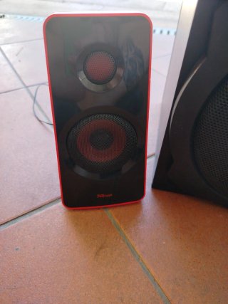 Altoparlanti Trust con Subwoofer PC Nero/Rosso