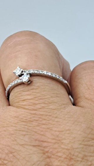 Anillo Suarez Oro 18k Brillantes