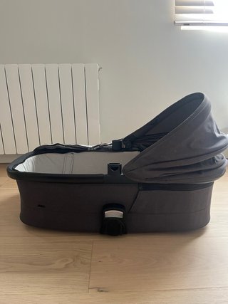 Capazo Joolz Hub + Sábana Protectora