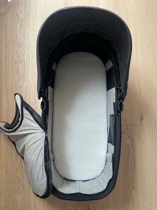 Capazo Joolz Hub + Sábana Protectora