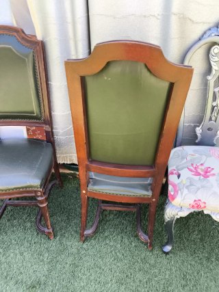 Lote 2 sillas vintage madera y cuero