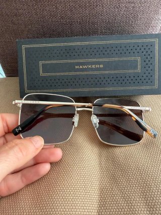 Gafas Hawkers Cuadradas Marrón y Dorado