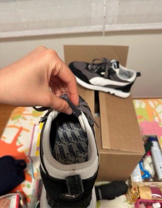 Zapatillas Puma Negras y Grises Talla 39