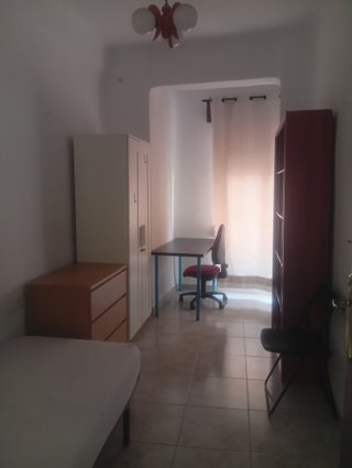 Piso para sanitari@s, estudiantes, docentes
