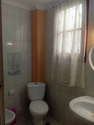 Piso para sanitari@s, estudiantes, docentes