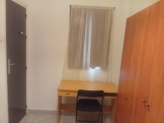 Piso para sanitari@s, estudiantes, docentes