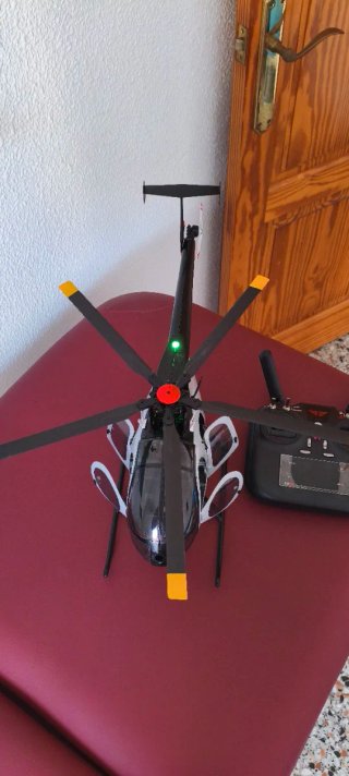 Helicóptero RC Nuevo con Accesorios