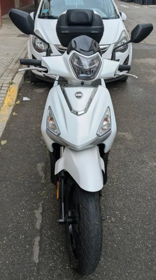 Ciclomotor SYM Symphony 50cc junio 2025.