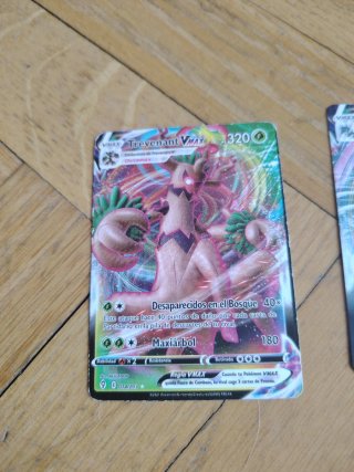 Cartas Pokémon VMAX y Entrenador