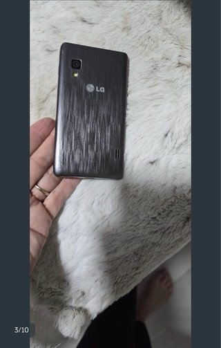 Pacchetto di 3 cellulari: Blackview e 2 LG