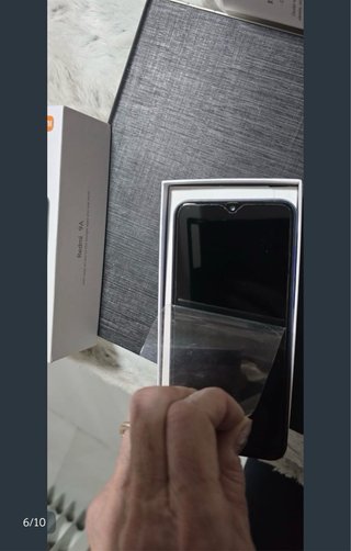 Pacchetto di 3 cellulari: Blackview e 2 LG