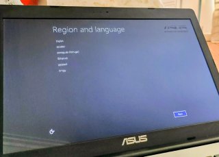 Portátil ASUS F553M