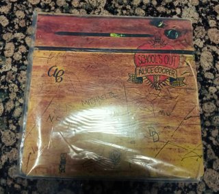 Discos de vinilo clásicos del rock y metal