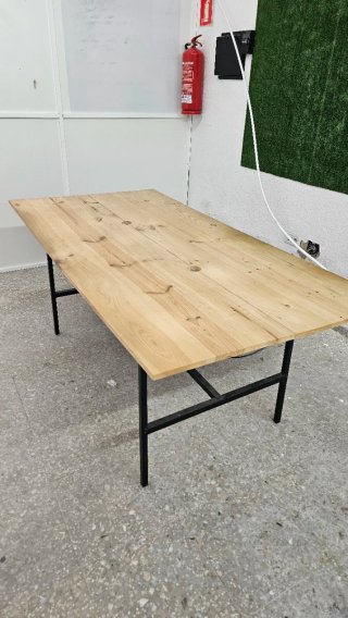 Mesa de trabajo madera y metal