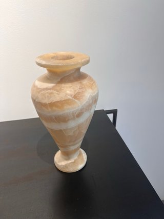 Vaso di pietra naturale onice