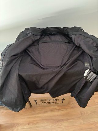 Abrigo Bering Campton Negro Moto
