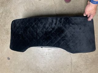 Cama para coche de perro gris