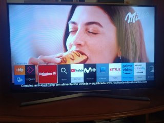 Smart TV Samsung Negra y Plateada