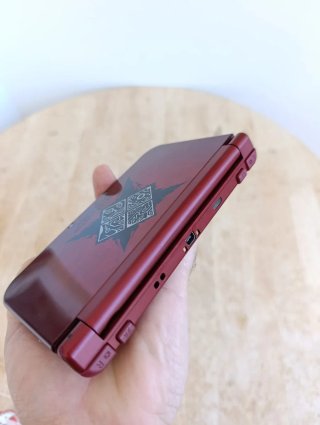 New Nintendo 3DS XL Monster Hunter Generations