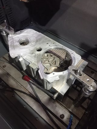 Caja de transferencia LT 230  encasquillado con ca