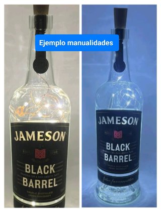 Bottiglia vuota di whisky Jameson Black Barrel
