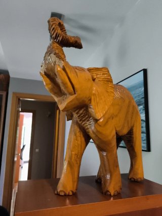 Figura Elefante Madera Tallada a Mano
