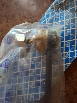 CITROEN SAXO,XANTIA PEUGEOT 106 406 biela suspensi