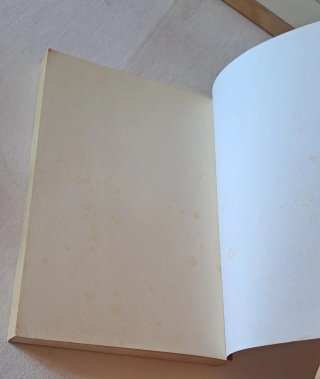 Libro "Giochi, giocattoli, carezze"