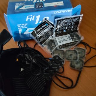 Compex Fit 1.0 Electroestimulador