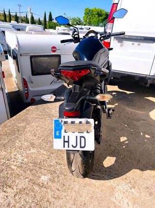 Kawasaki ER6N Negra