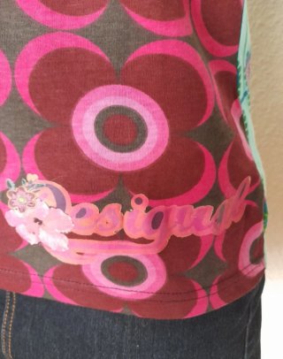 Camiseta Desigual Talla L Flores y Estrellas