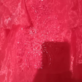 Vestido de fiesta rojo con pedrería echo a medida