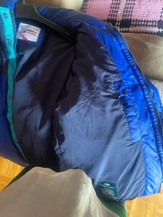 Plumífero Tommy Jeans Azul y Negro