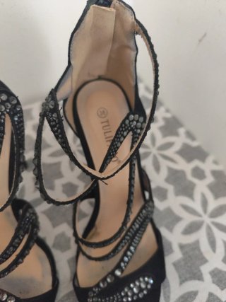 Scarpe eleganti tacco alto con strass